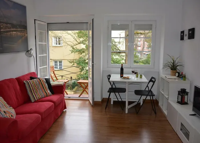 Charming Apartment To Feel Lisbon